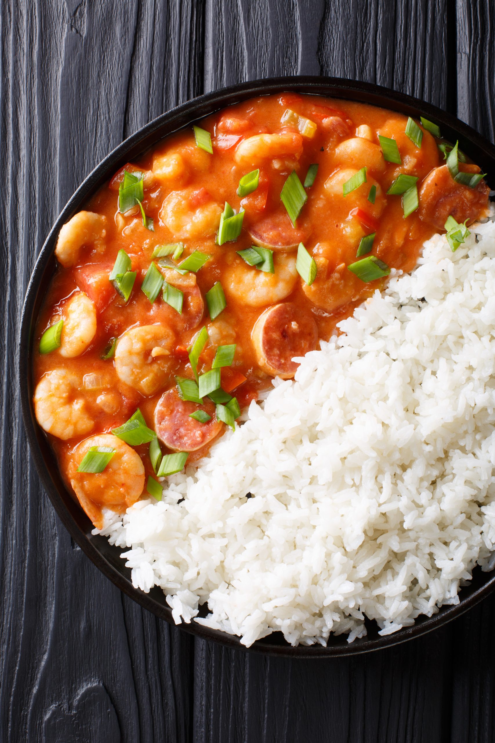 Traditional,Louisiana,Gumbo,With,Shrimp,,Sausage,And,Rice,Macro,On